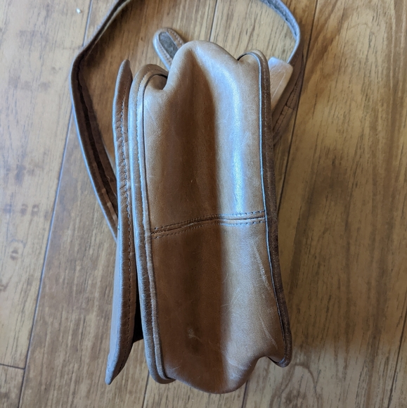 Vintage Coach Small Shoulder Bag №9530 in Putty - Picture 5 of 10